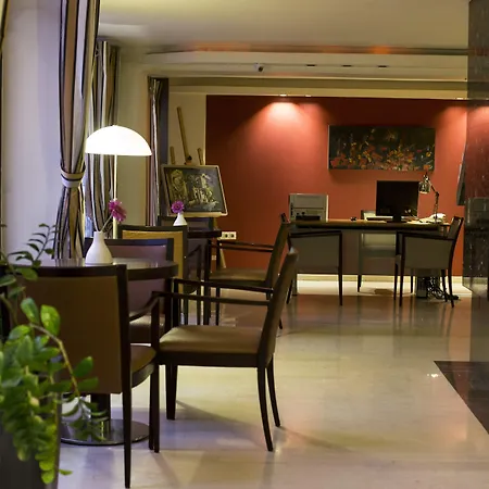 Hotel Davitel - Tobacco 4*