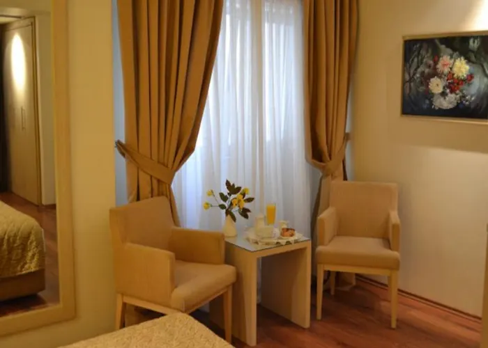 Otel Davitel - Tobacco 4*