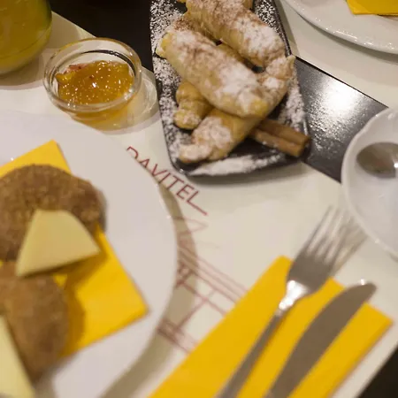 Davitel - Tobacco Hotel