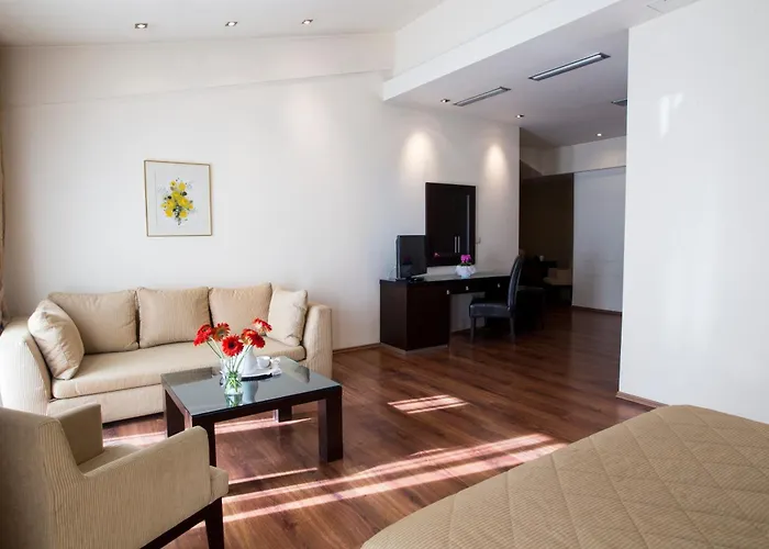 Hotel Davitel - Tobacco 4*