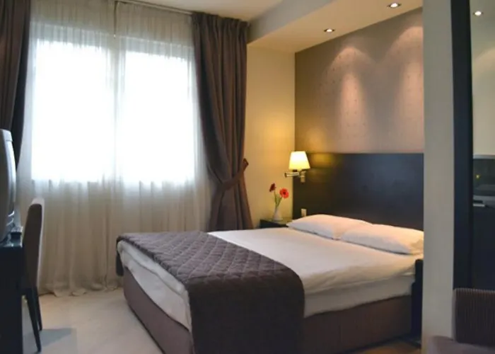 Davitel - Tobacco Hotel