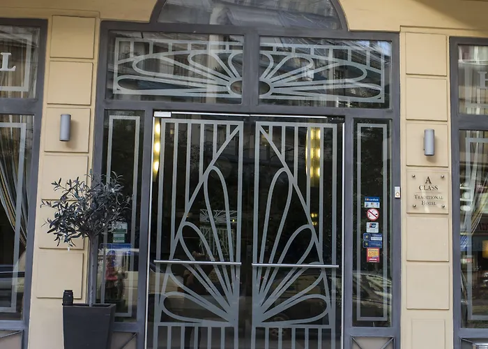 Hotel Davitel - Tobacco 4*