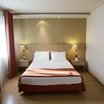 Davitel - Tobacco Hotel